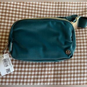 Lululemon Teal Crossbody Bag NWT
